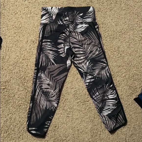 Capri leggings - Picture 2 of 3